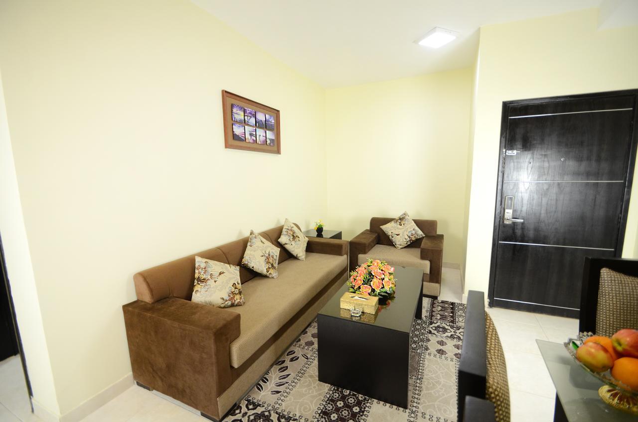 Spring Tower Aparthotel Al Al Jubail Buitenkant foto